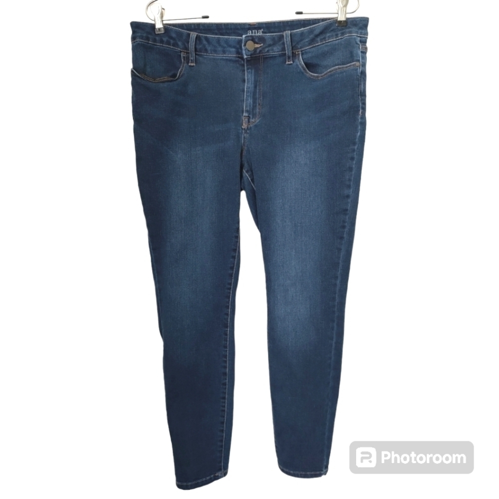 A.n.a. Dark Wash Mid-Rise Jegging